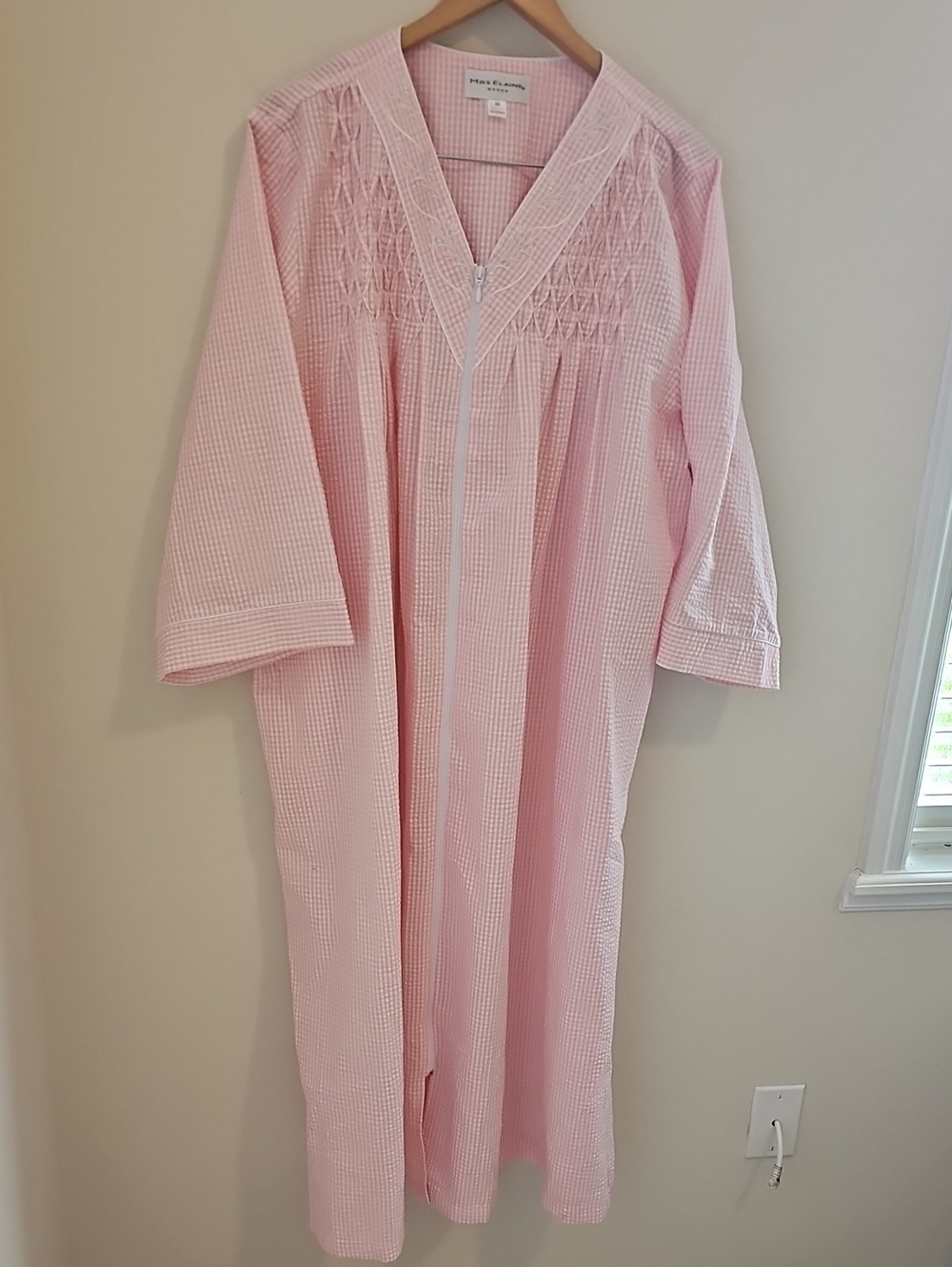 Miss Elaine Gingham Smocked Zip Front Robe Womens Size 3X Pink Seersucker Cotton